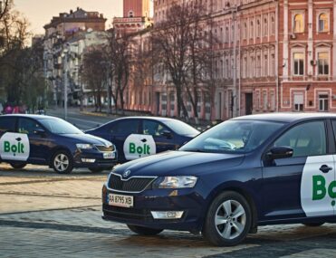 Умови роботи в таксі Bolt